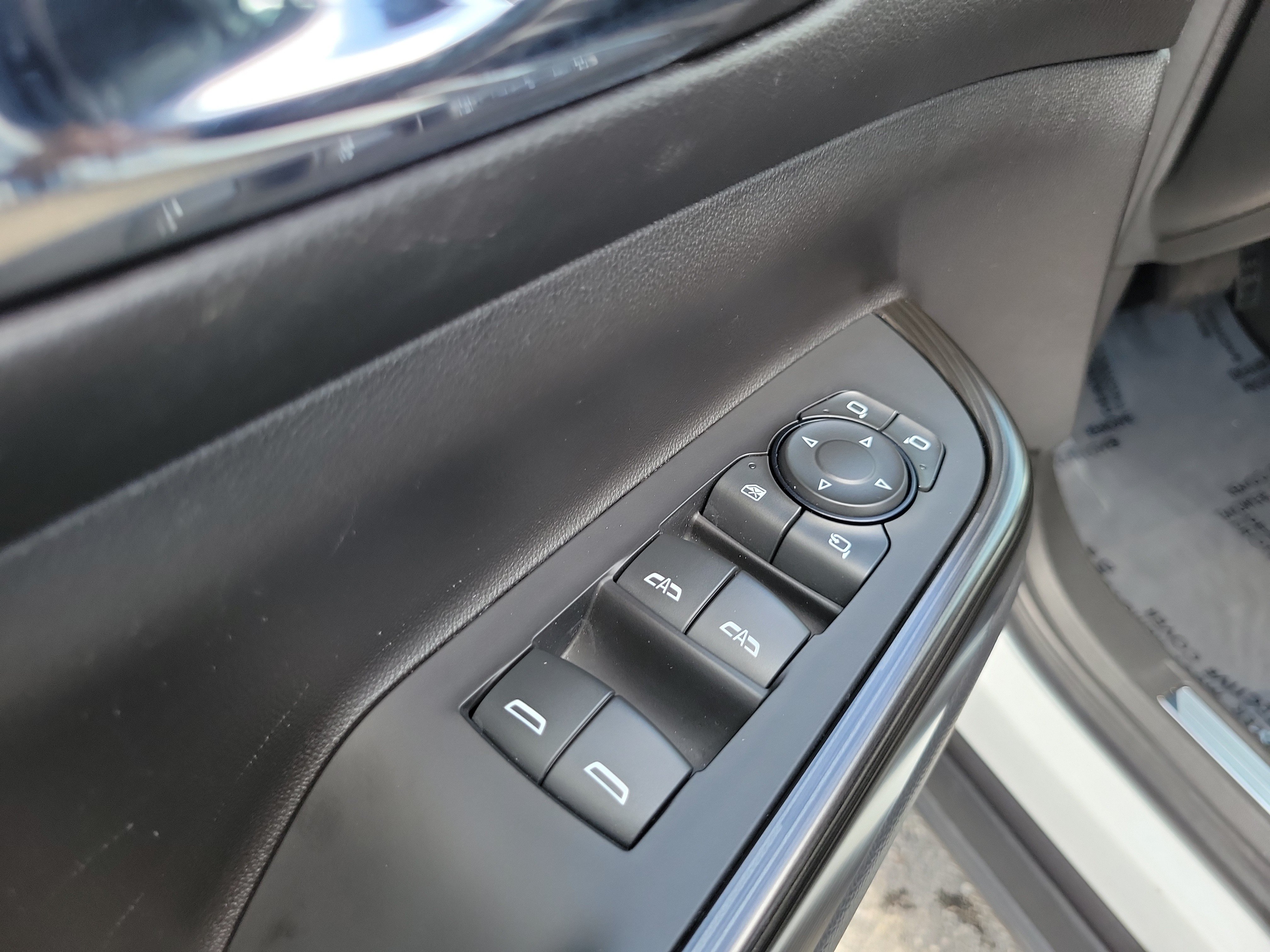 Used 2023 GMC Acadia SLT w/ Technology Package FWD image 25