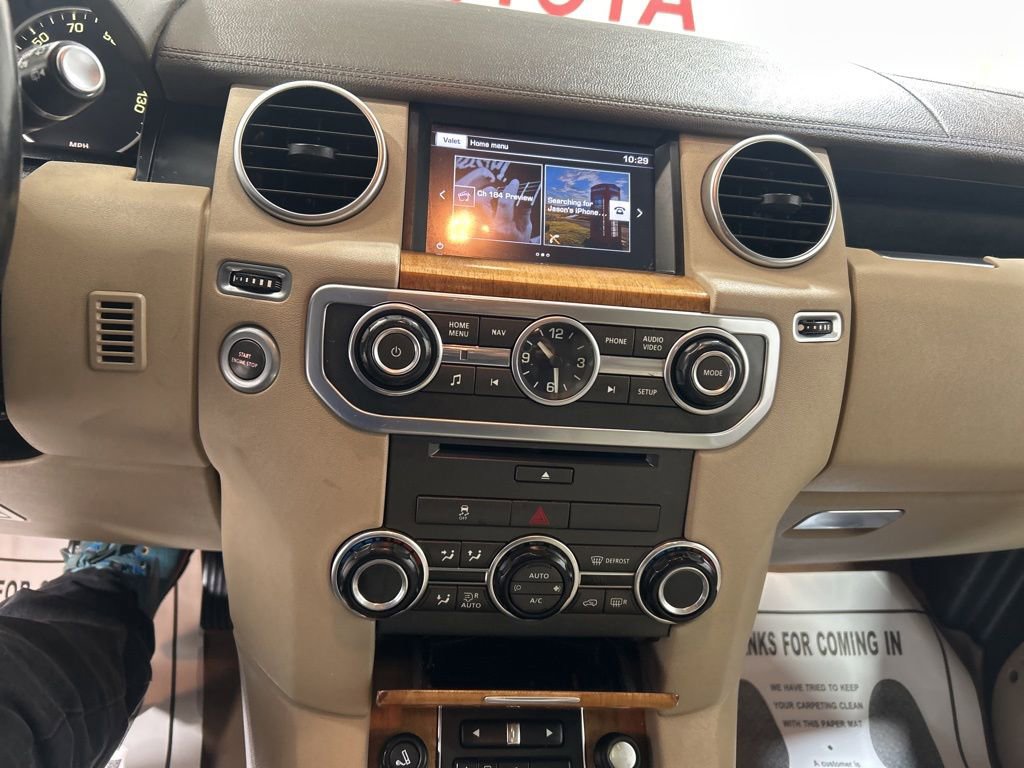 Used 2016 Land Rover LR4 HSE image 27