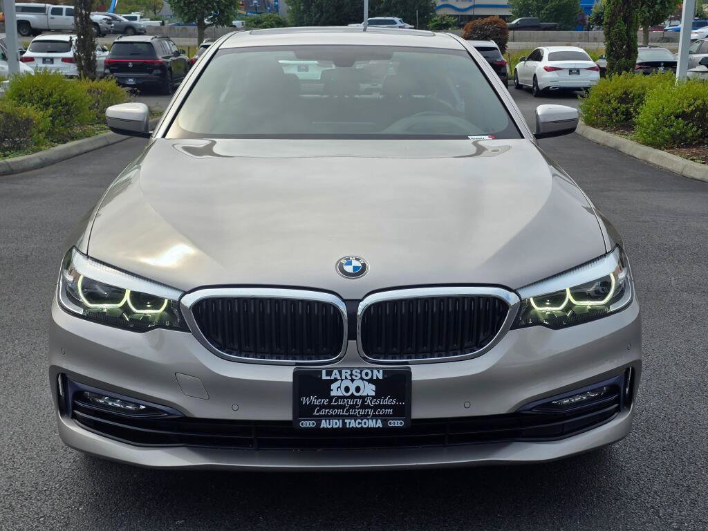 Used 2017 BMW 530i RWD image 8