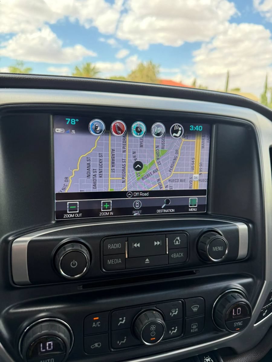 Used 2018 GMC Sierra 1500 SLT w/ Enhanced Driver Alert Package RWD image 15