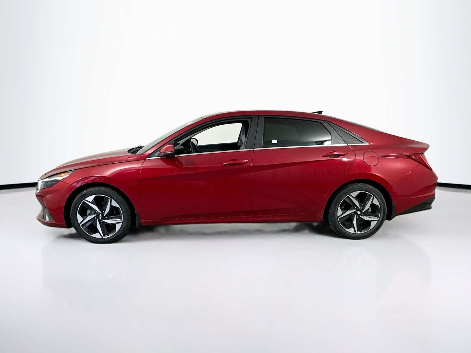 Used 2023 Hyundai Elantra Limited FWD image 8