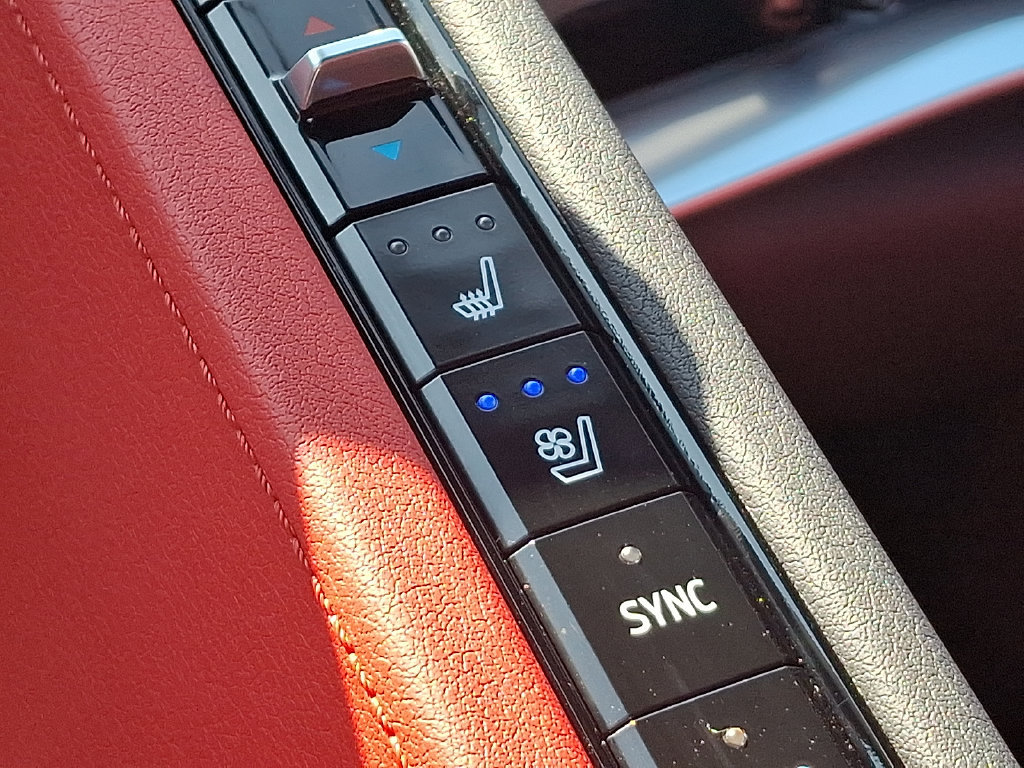 Certified 2024 Chevrolet Corvette Stingray Preferred Cpe w/ Z51 Performance Package RWD image 26
