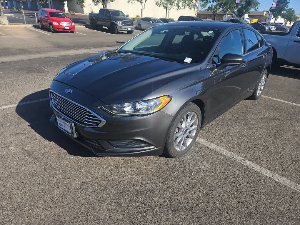 Used 2017 Ford Fusion SE