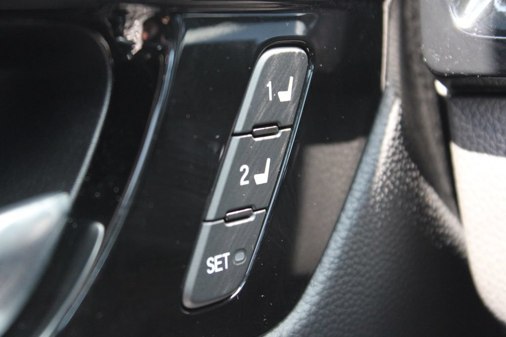 Certified 2024 Honda CR-V Sport Touring image 31