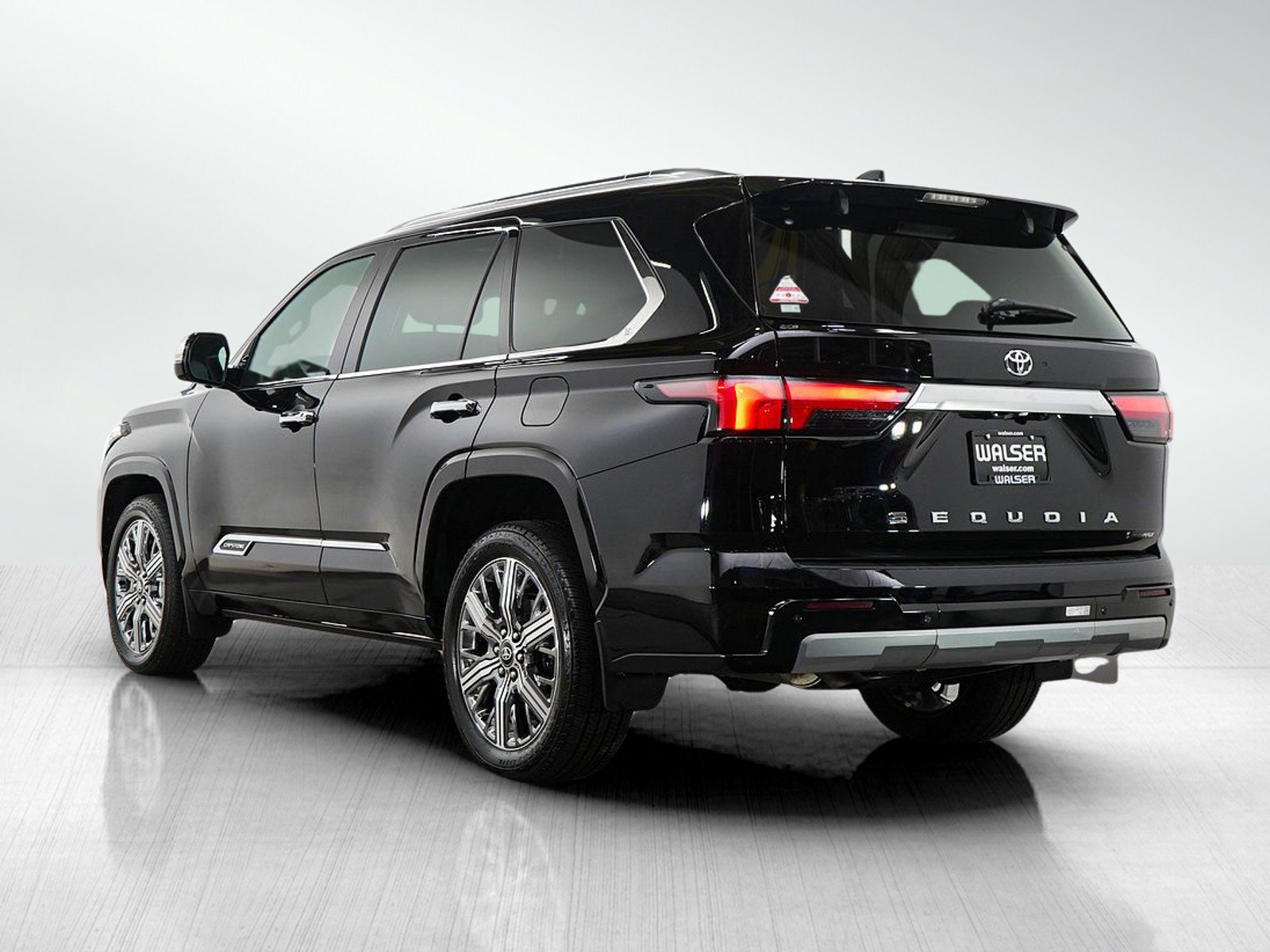 Used 2026 Toyota Sequoia Capstone AWD/4WD image 3