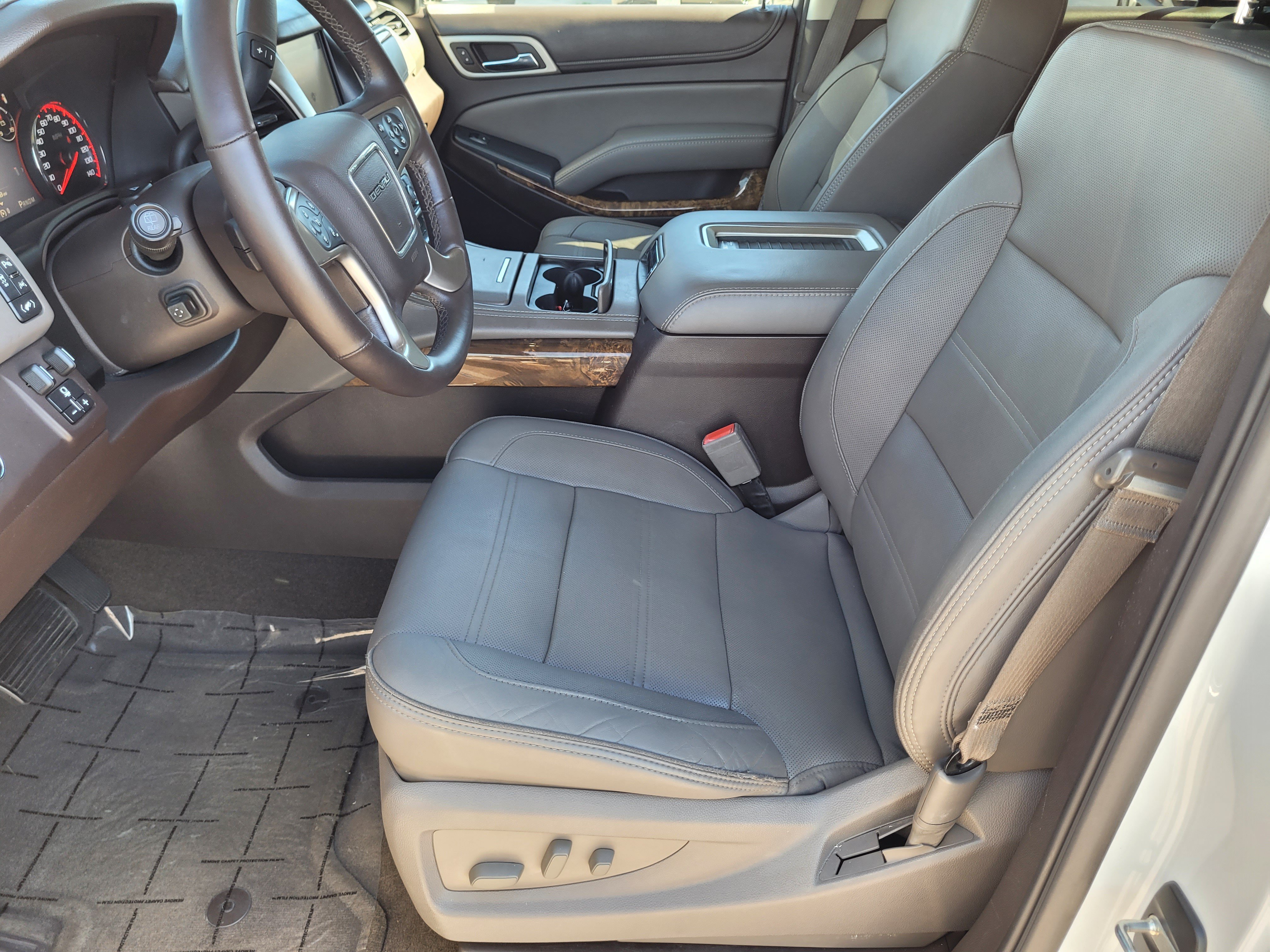Used 2016 GMC Yukon Denali w/ Open Road Package RWD image 20