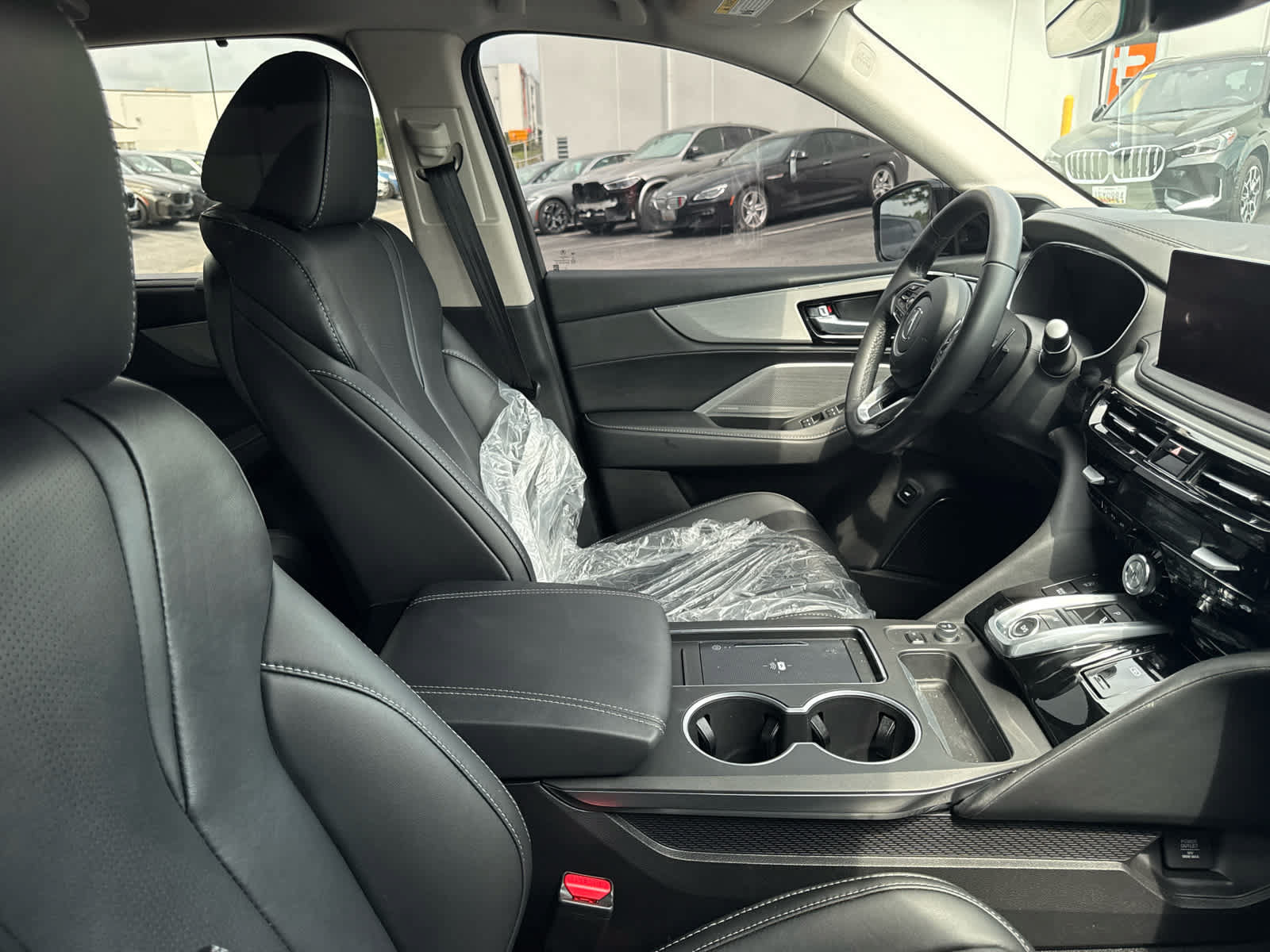 Used 2025 Acura MDX SH-AWD w/ Technology Package image 16