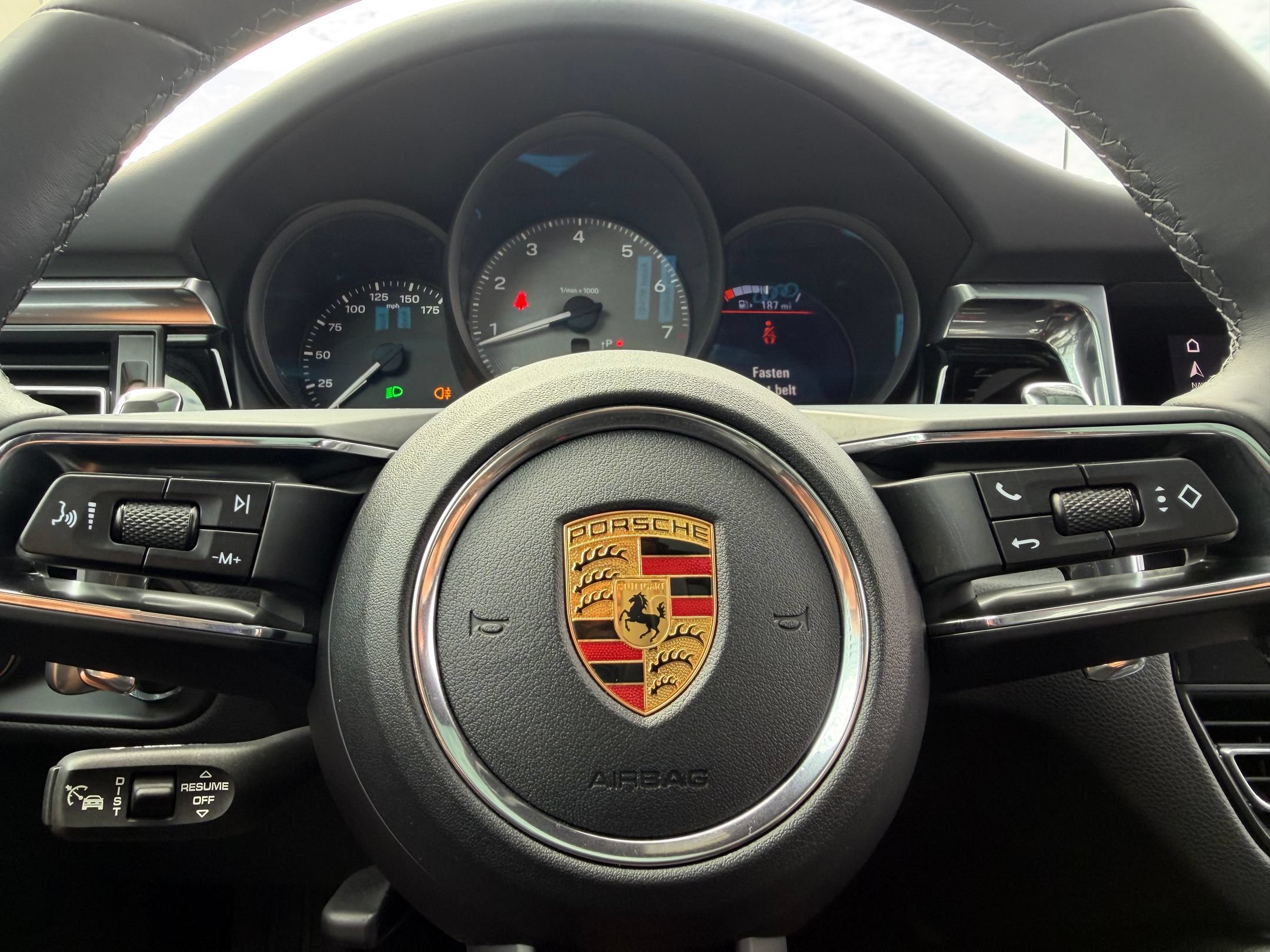 Certified 2023 Porsche Macan S AWD/4WD image 30