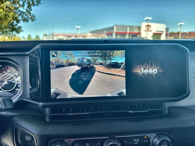 Used 2025 Jeep Gladiator Willys image 26