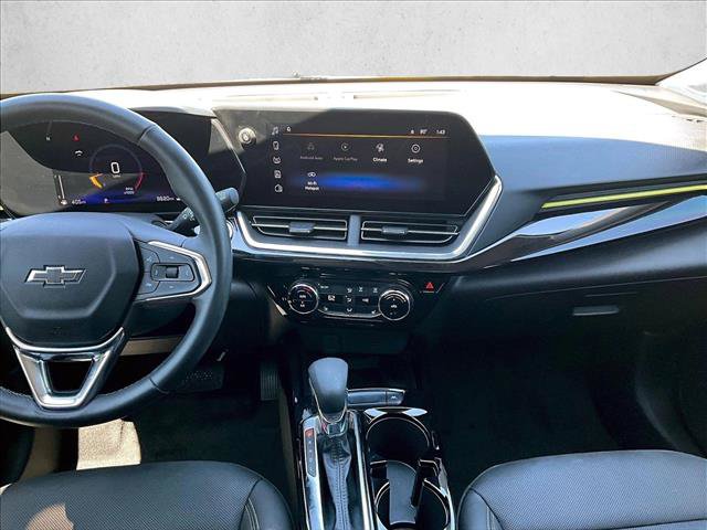 Used 2024 Chevrolet Trax ACTIV w/ Sunroof Package FWD image 8