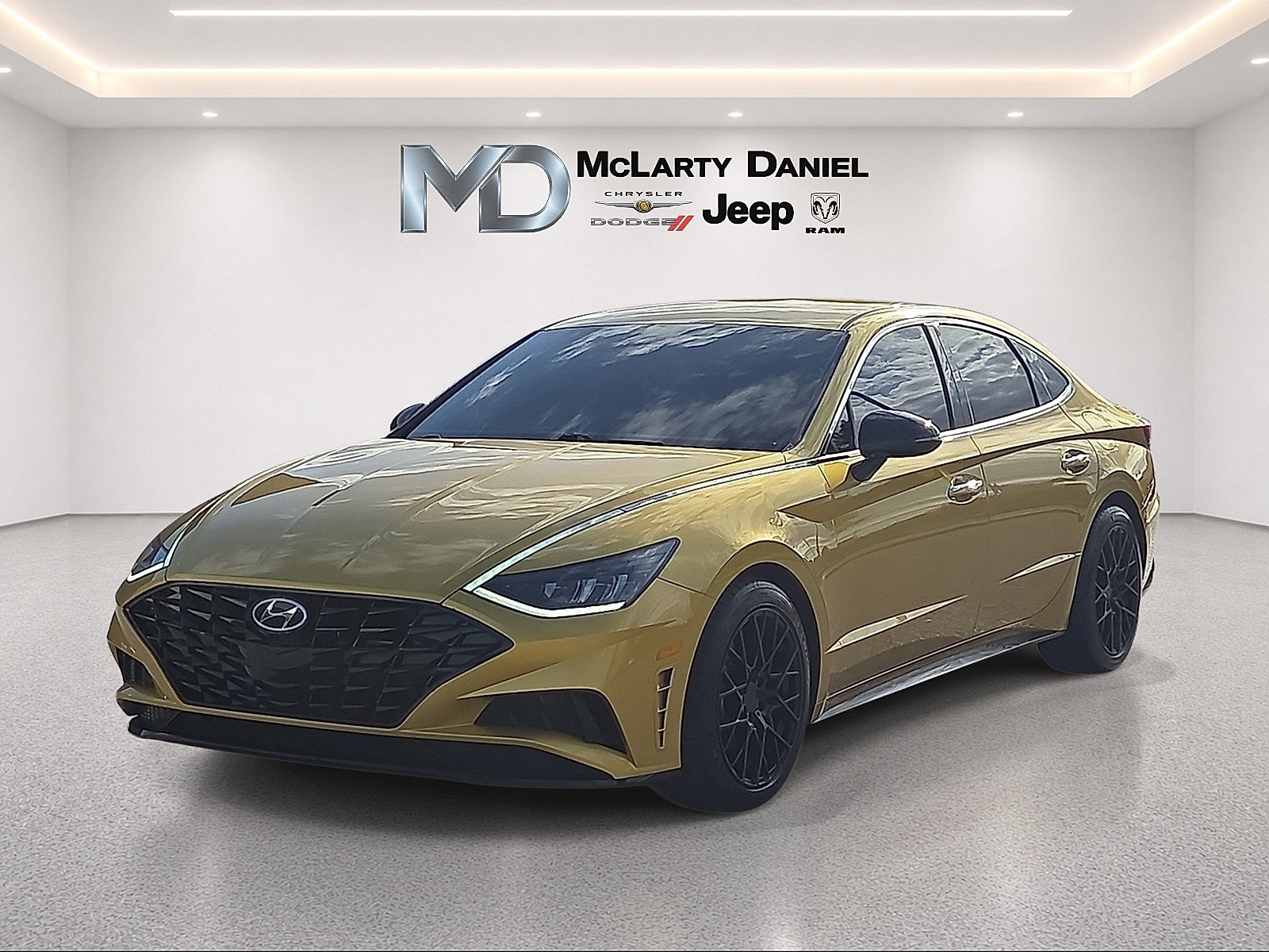 Used 2020 Hyundai Sonata SEL Plus FWD image 2
