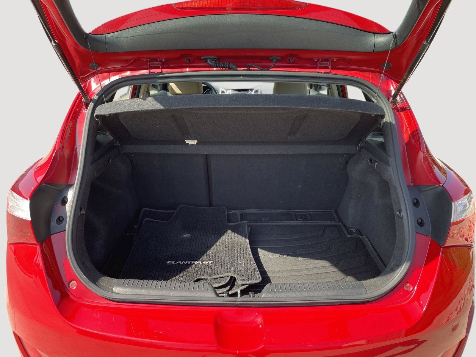 Used 2013 Hyundai Elantra GT w/ Touch & Go Pkg FWD image 6