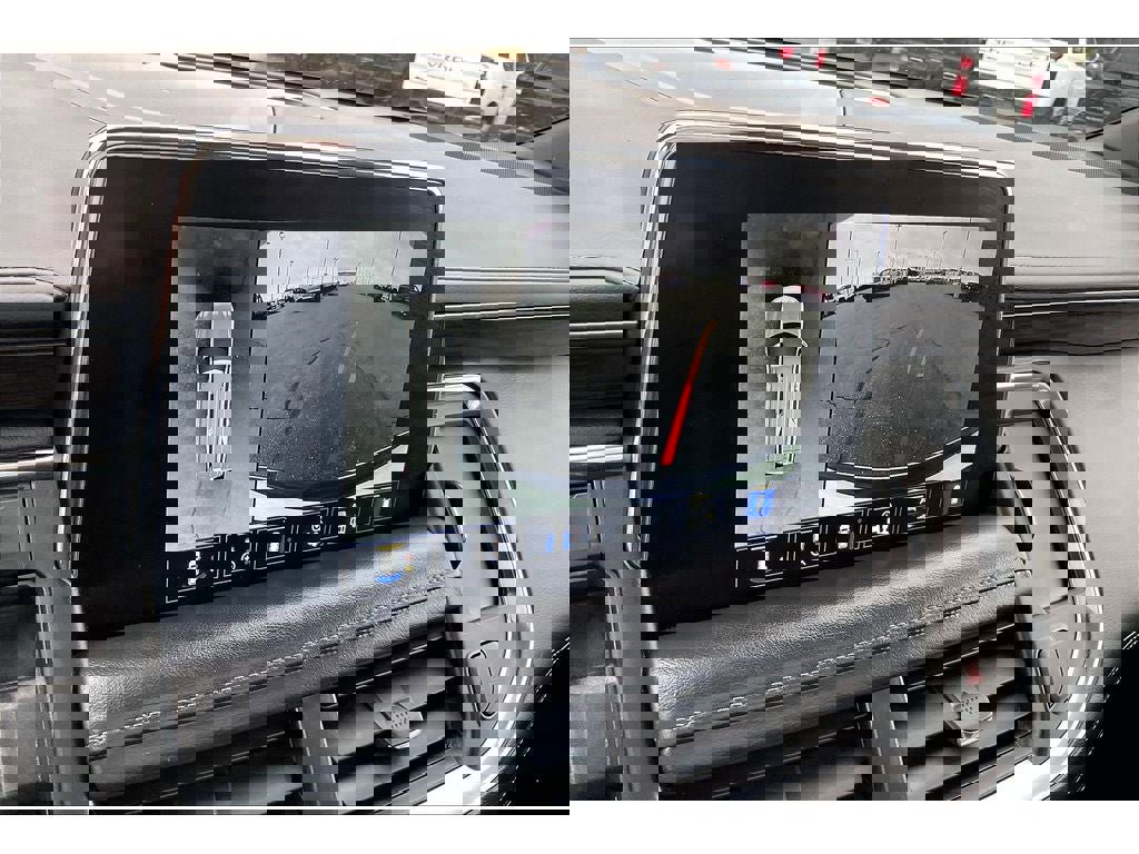 Used 2022 Chevrolet Suburban Z71 w/ Z71 Off-Road Package image 22