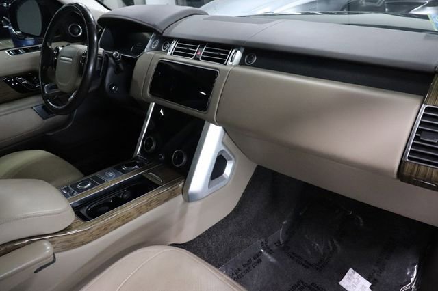 Used 2019 Land Rover Range Rover Long Wheelbase Supercharged image 28