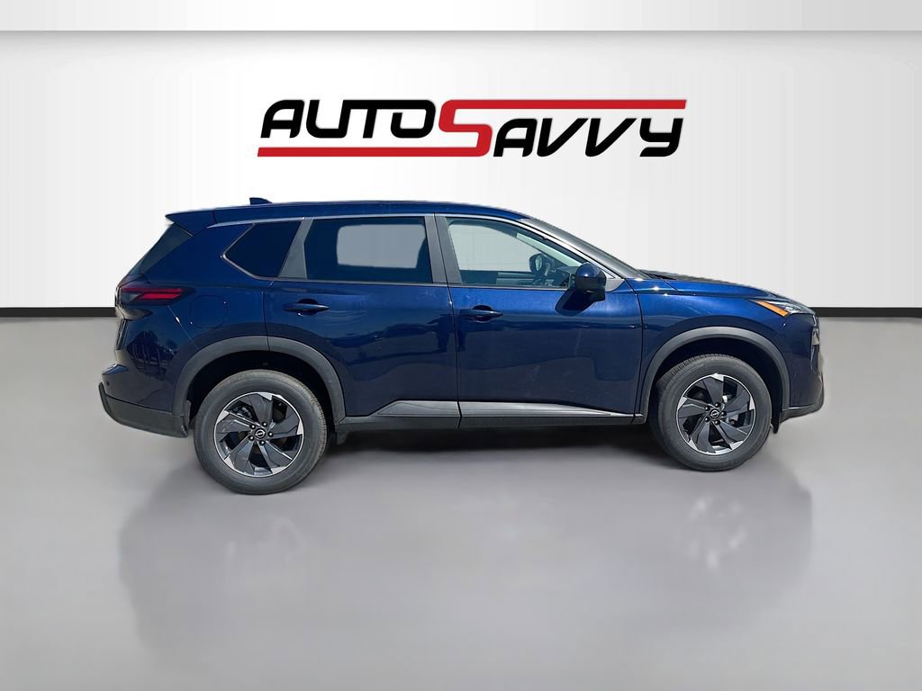 Used 2026 Nissan Rogue SV image 8