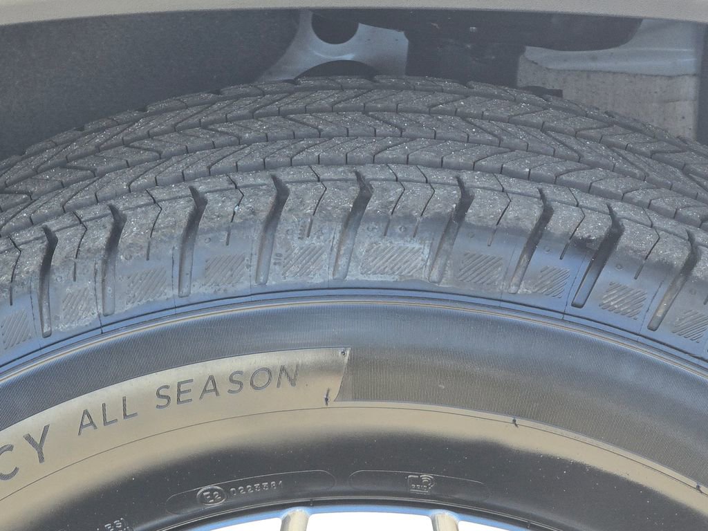 Used 2025 GMC Terrain Elevation image 32