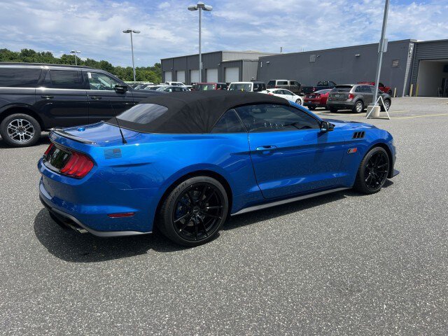 Used 2020 Ford Mustang GT Premium w/ Equipment Group 401A RWD image 5