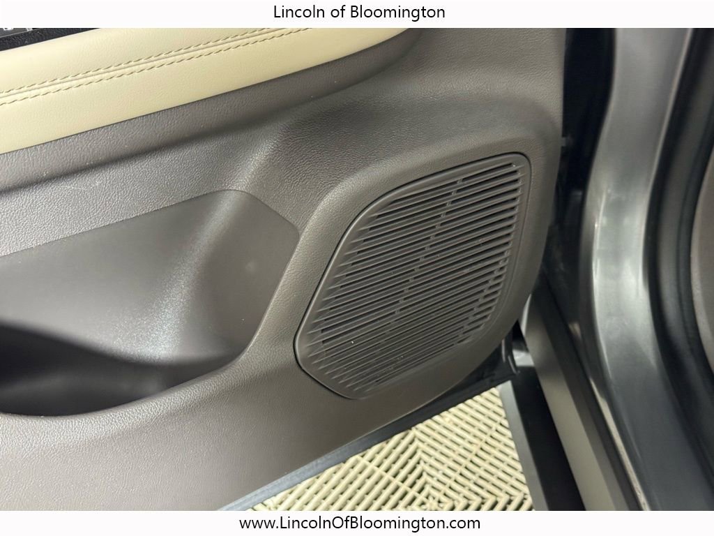 Certified 2022 Lincoln Corsair Reserve w/ Equipment Group 201A image 18