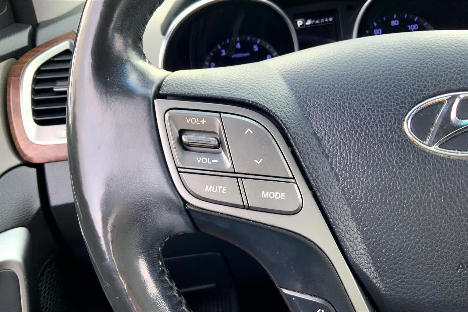 Used 2019 Hyundai Santa Fe XL FWD image 24