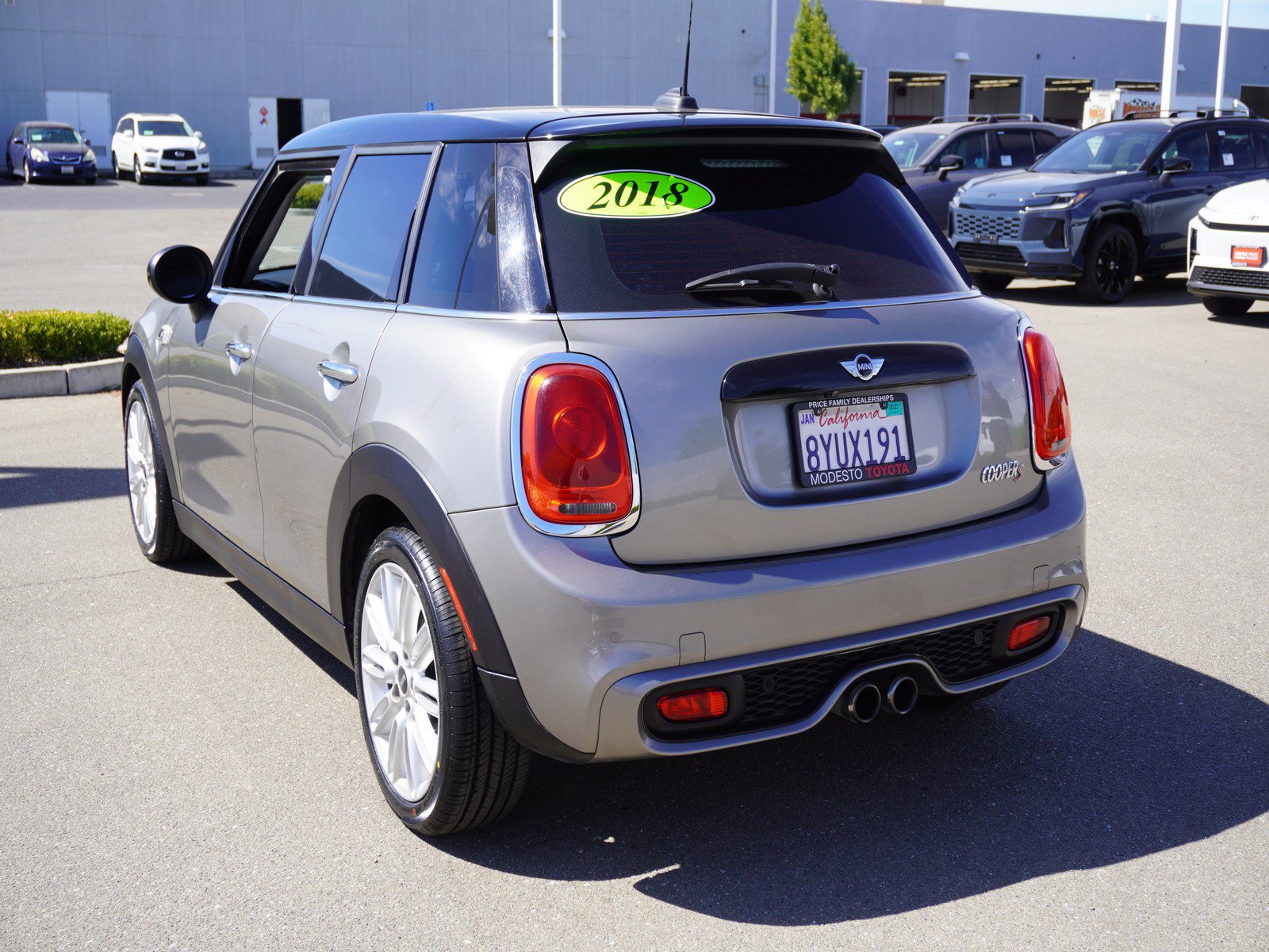 Used 2018 MINI Cooper S FWD image 8