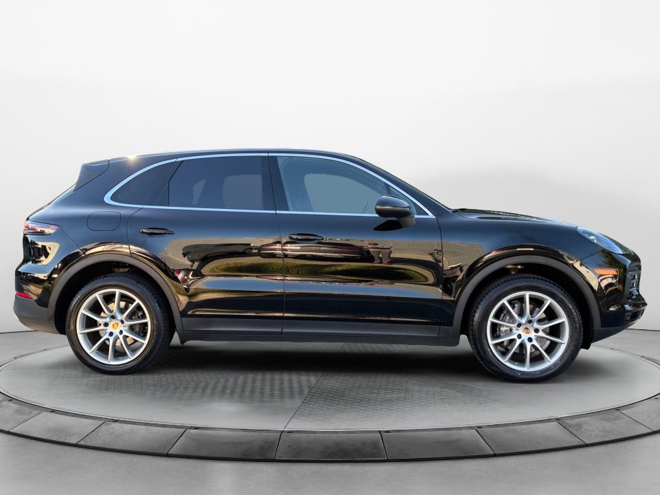 Used 2020 Porsche Cayenne image 8