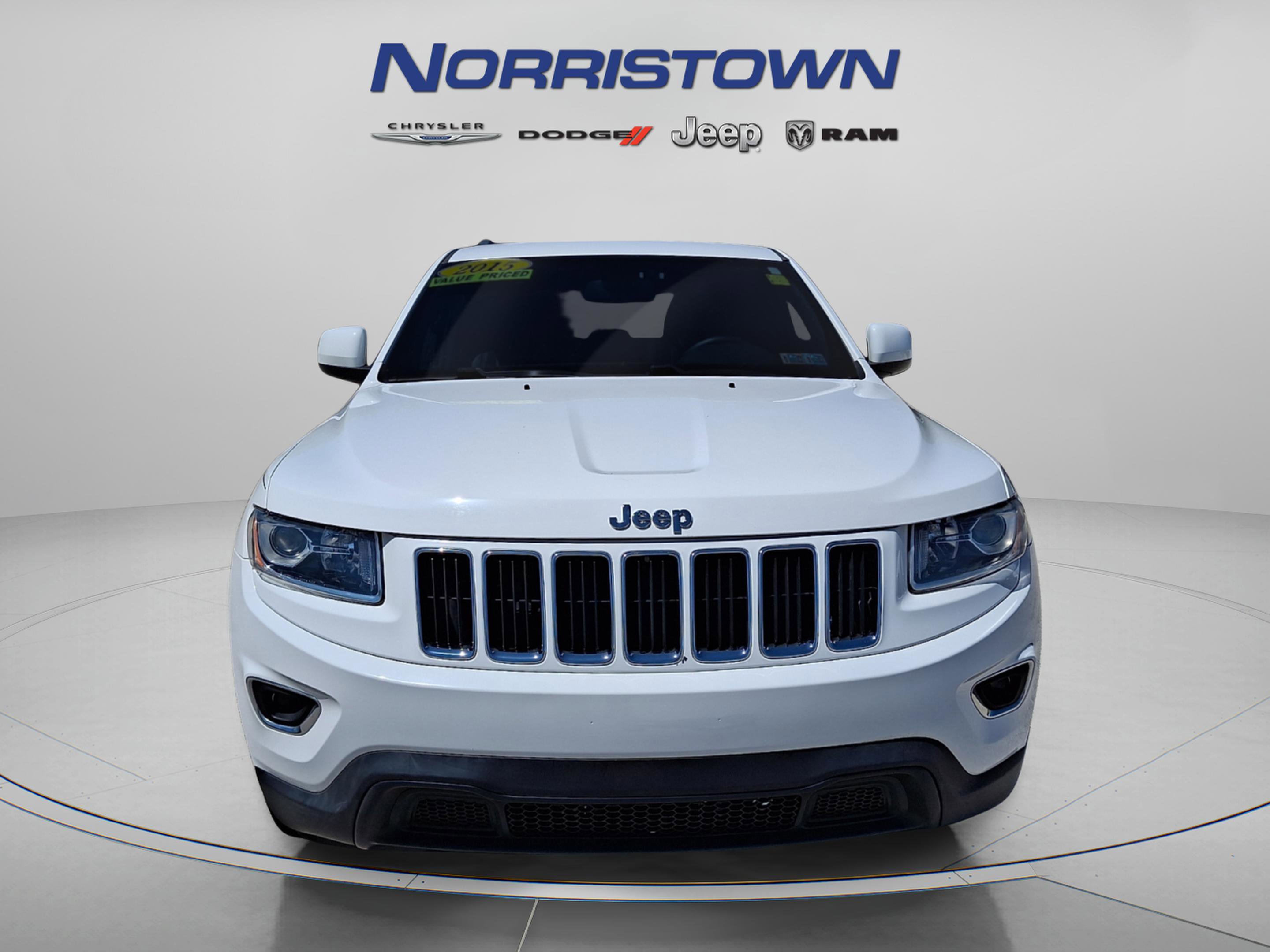Used 2015 Jeep Grand Cherokee Laredo w/ Quick Order Package 23E image 2