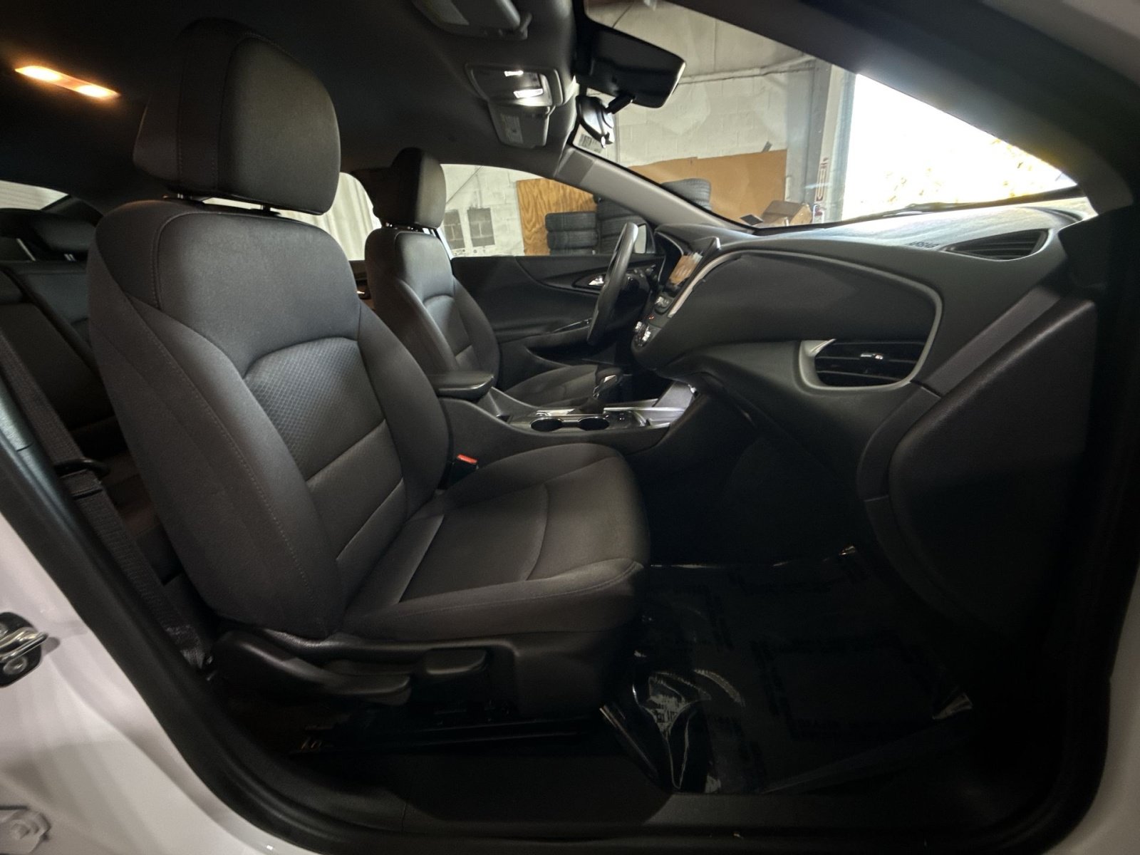 Used 2024 Chevrolet Malibu LT FWD image 26