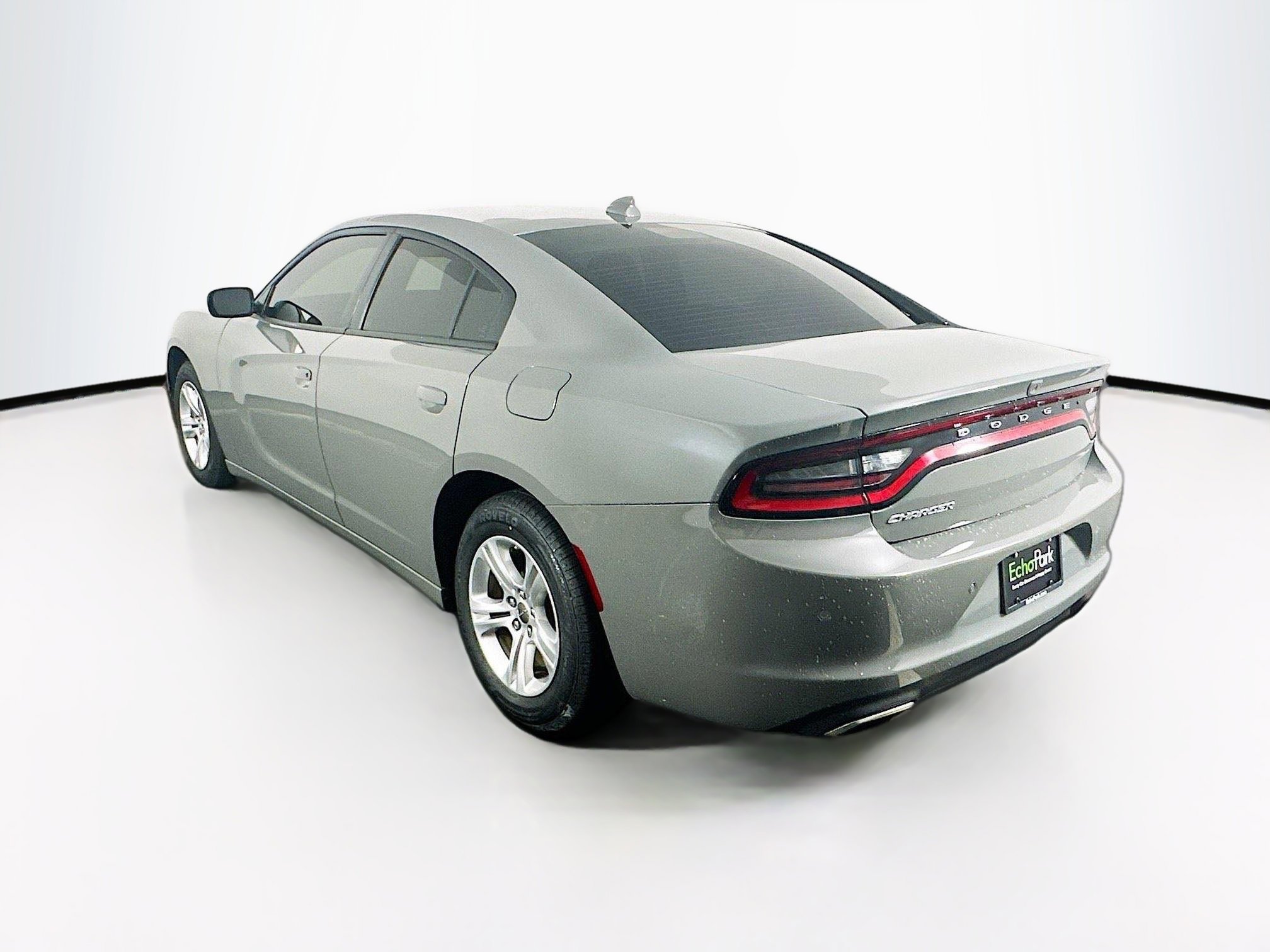 Used 2023 Dodge Charger SXT RWD image 5