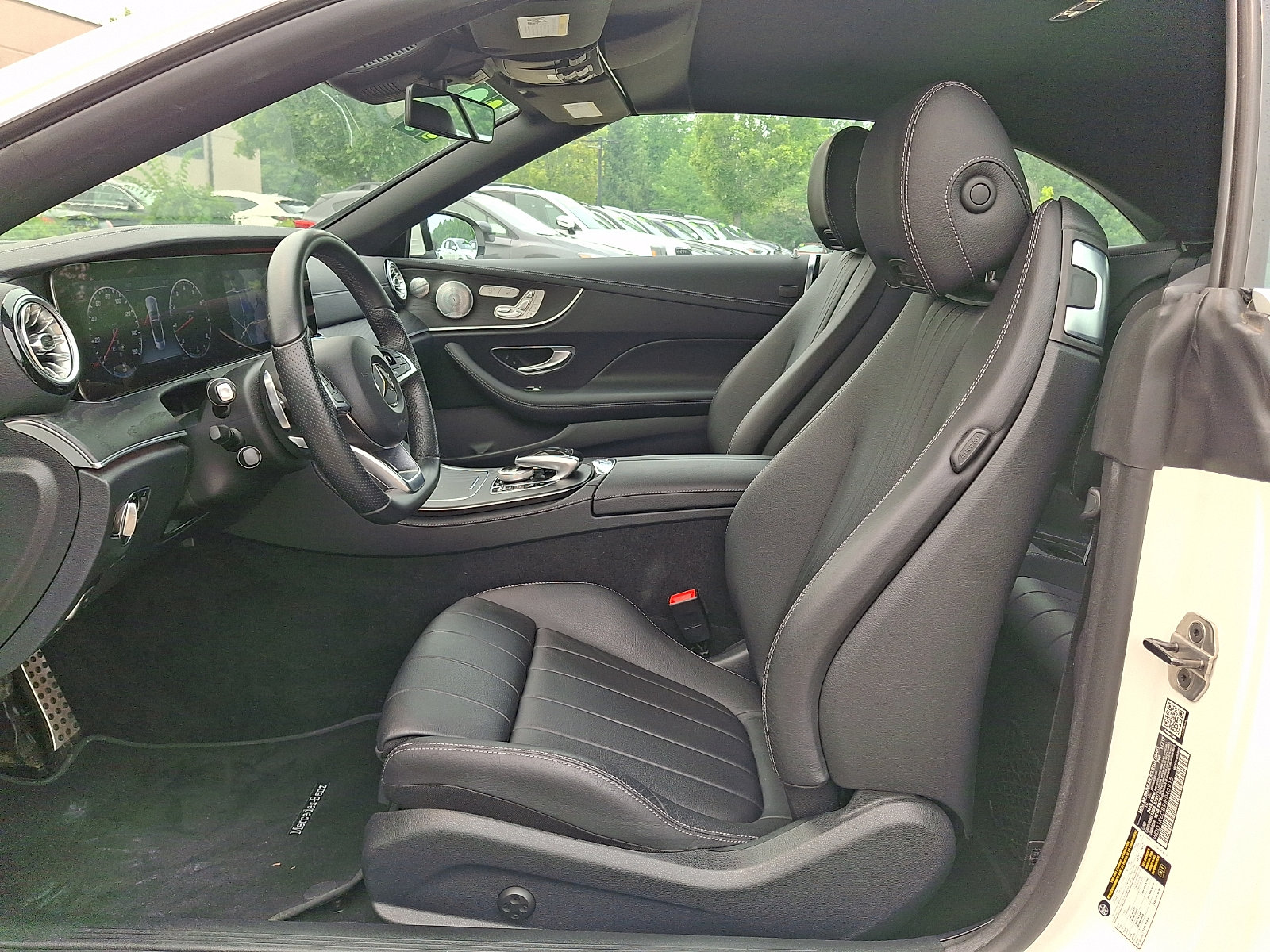 Used 2018 Mercedes-Benz E 400 4MATIC Cabriolet image 13