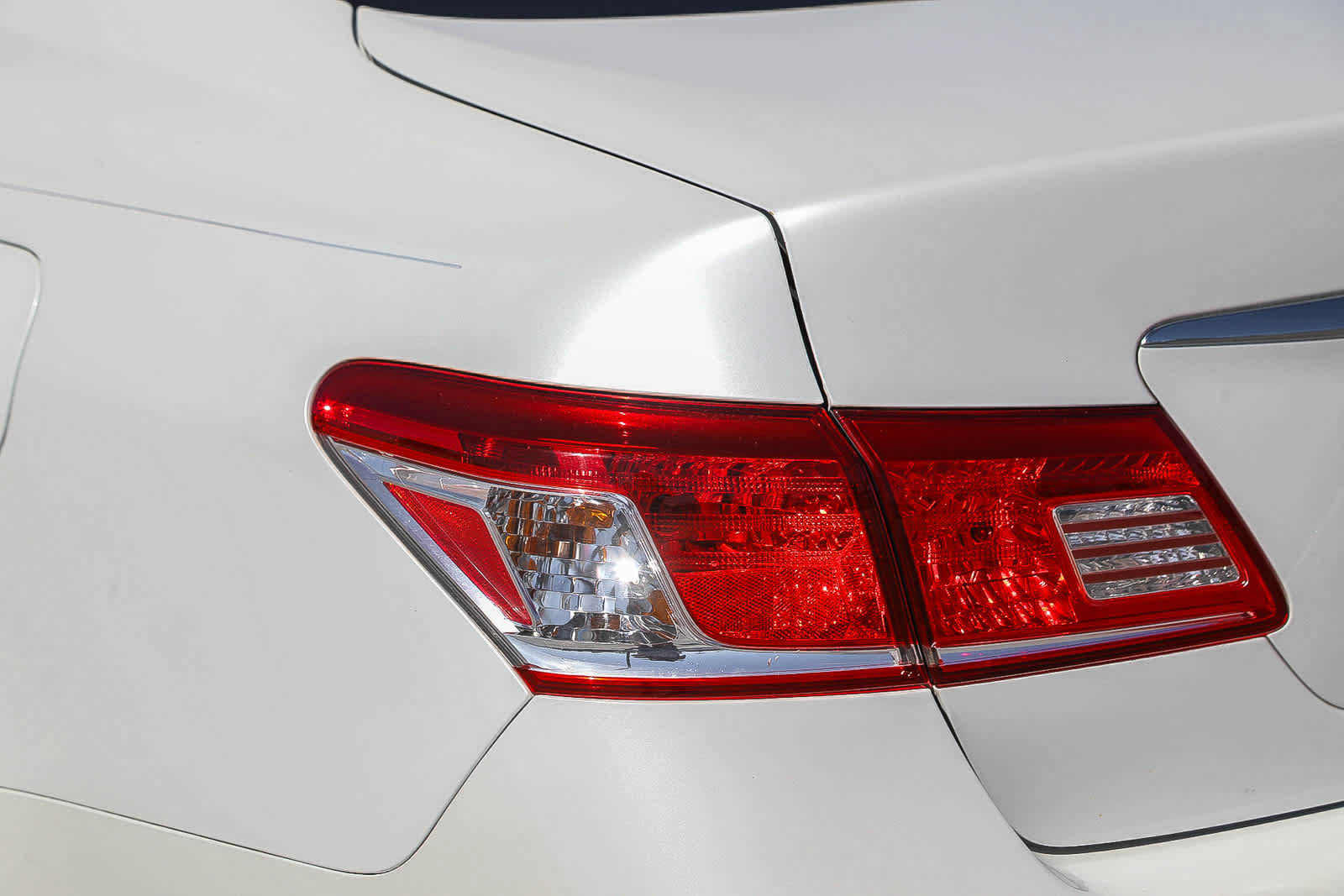 Used 2011 Lexus ES 350 FWD image 9