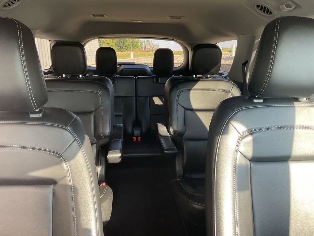 Used 2023 Ford Explorer XLT w/ Equipment Group 202A image 20