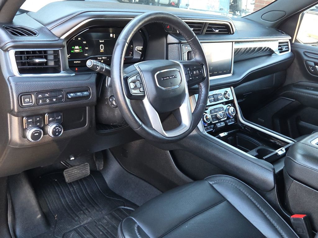 Used 2022 GMC Yukon XL Denali AWD/4WD image 17