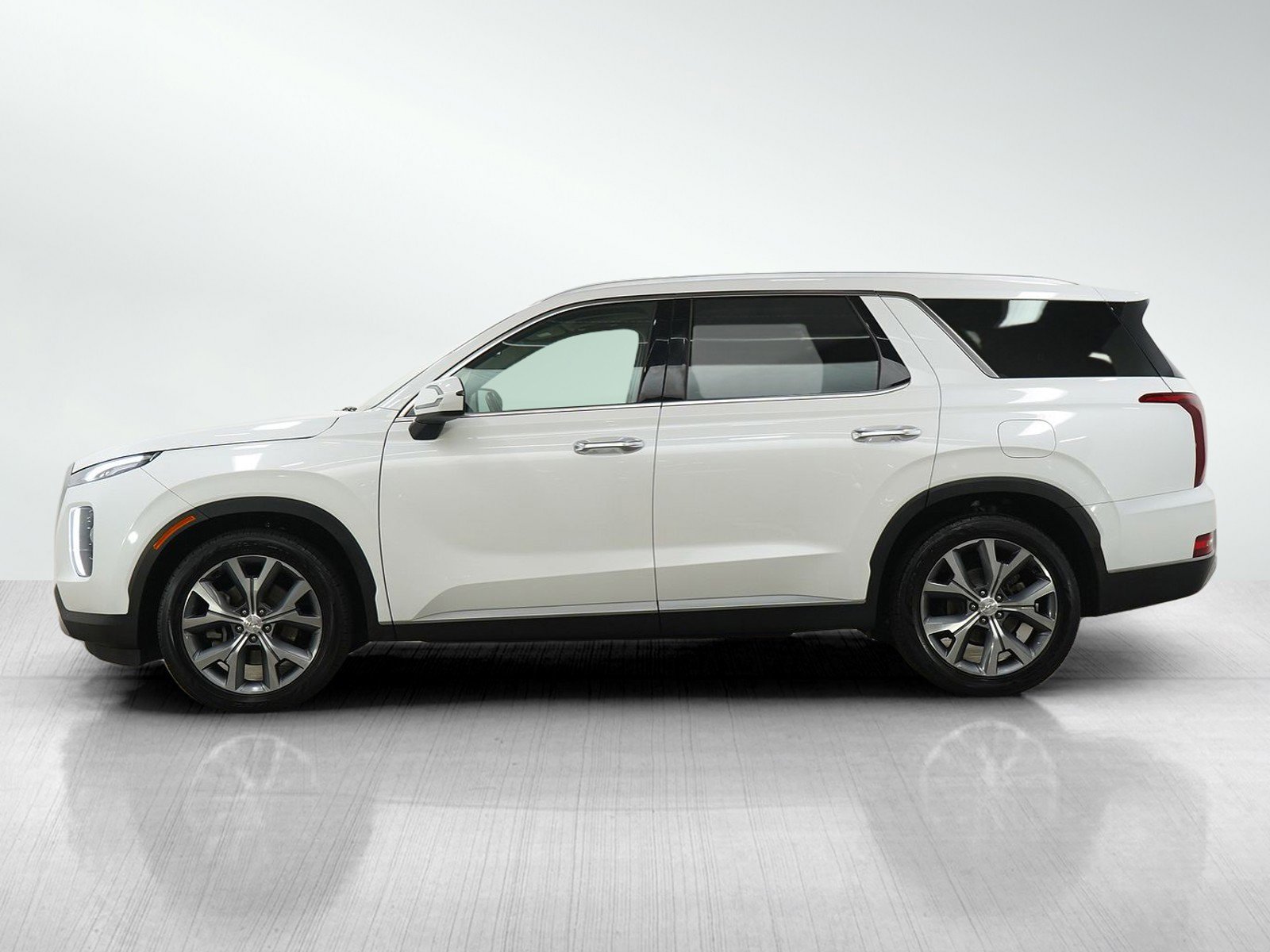 Used 2021 Hyundai Palisade SEL w/ Premium Package AWD/4WD image 2