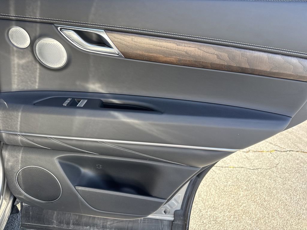 Used 2025 Genesis GV80 3.5T Advanced image 16