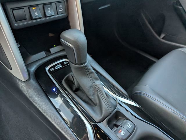 Used 2024 Toyota Corolla Cross XSE image 23