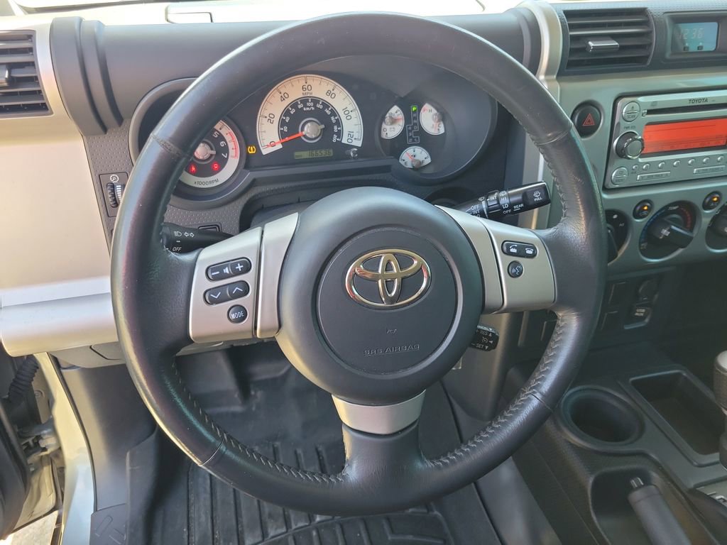 Used 2012 Toyota FJ Cruiser 2WD w/ Upgrade Pkg image 19