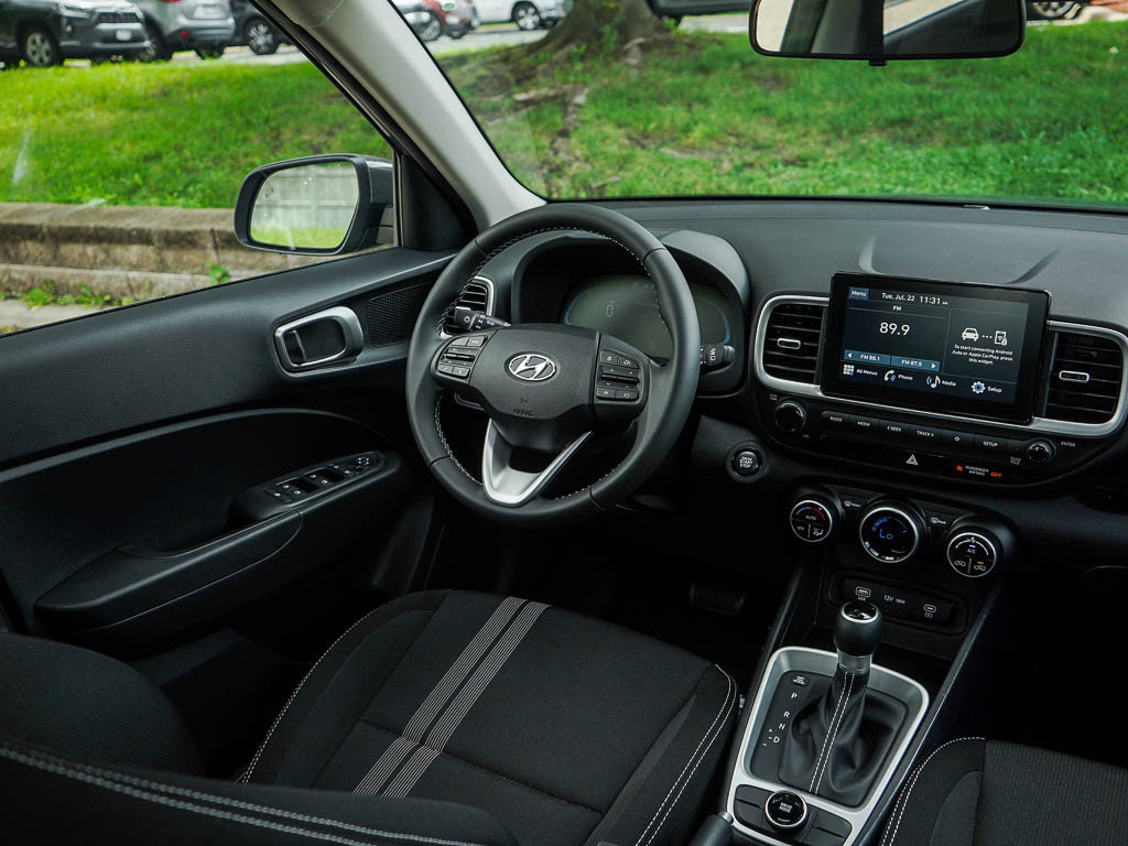 New 2025 Hyundai Venue SEL image 14
