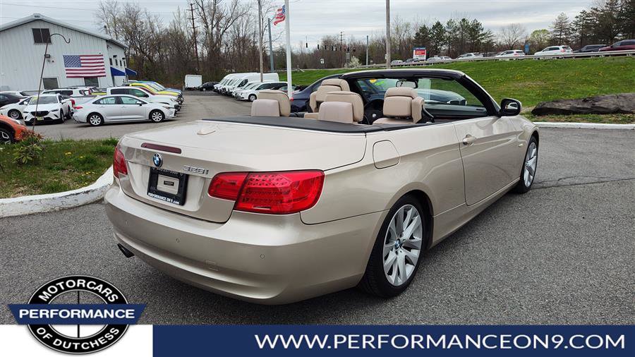 Used 2013 BMW 328i Convertible RWD image 3