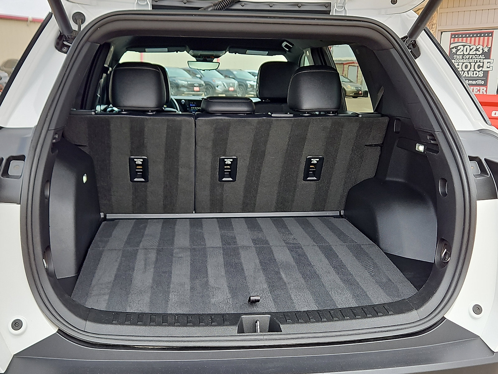Used 2025 Chevrolet Equinox LT w/ Convenience Package II FWD image 6