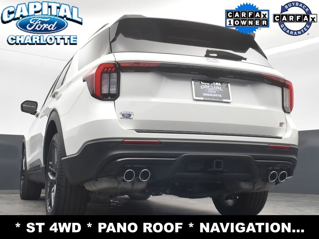 Used 2025 Ford Explorer ST image 24