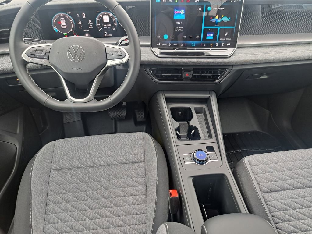New 2026 Volkswagen Tiguan S FWD image 20