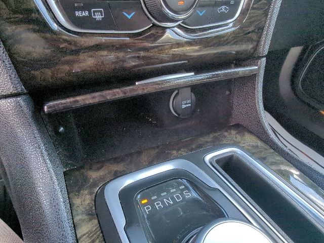 Used 2015 Chrysler 300 C w/ Light Group RWD image 28