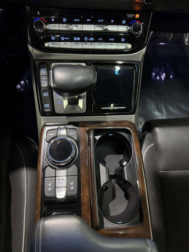 Used 2019 Genesis G90 5.0 Ultimate image 31