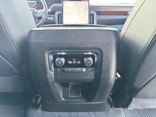 Used 2025 GMC Yukon Denali image 26