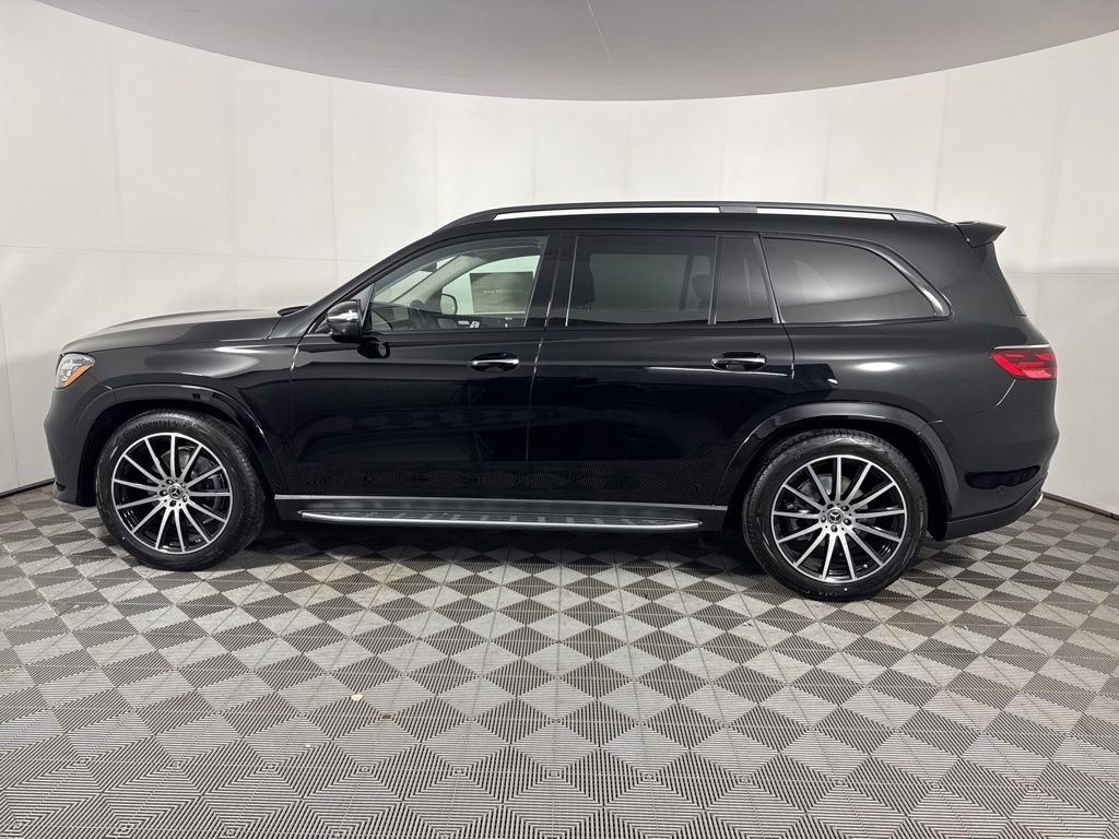 New 2026 Mercedes-Benz GLS 580 4MATIC image 2