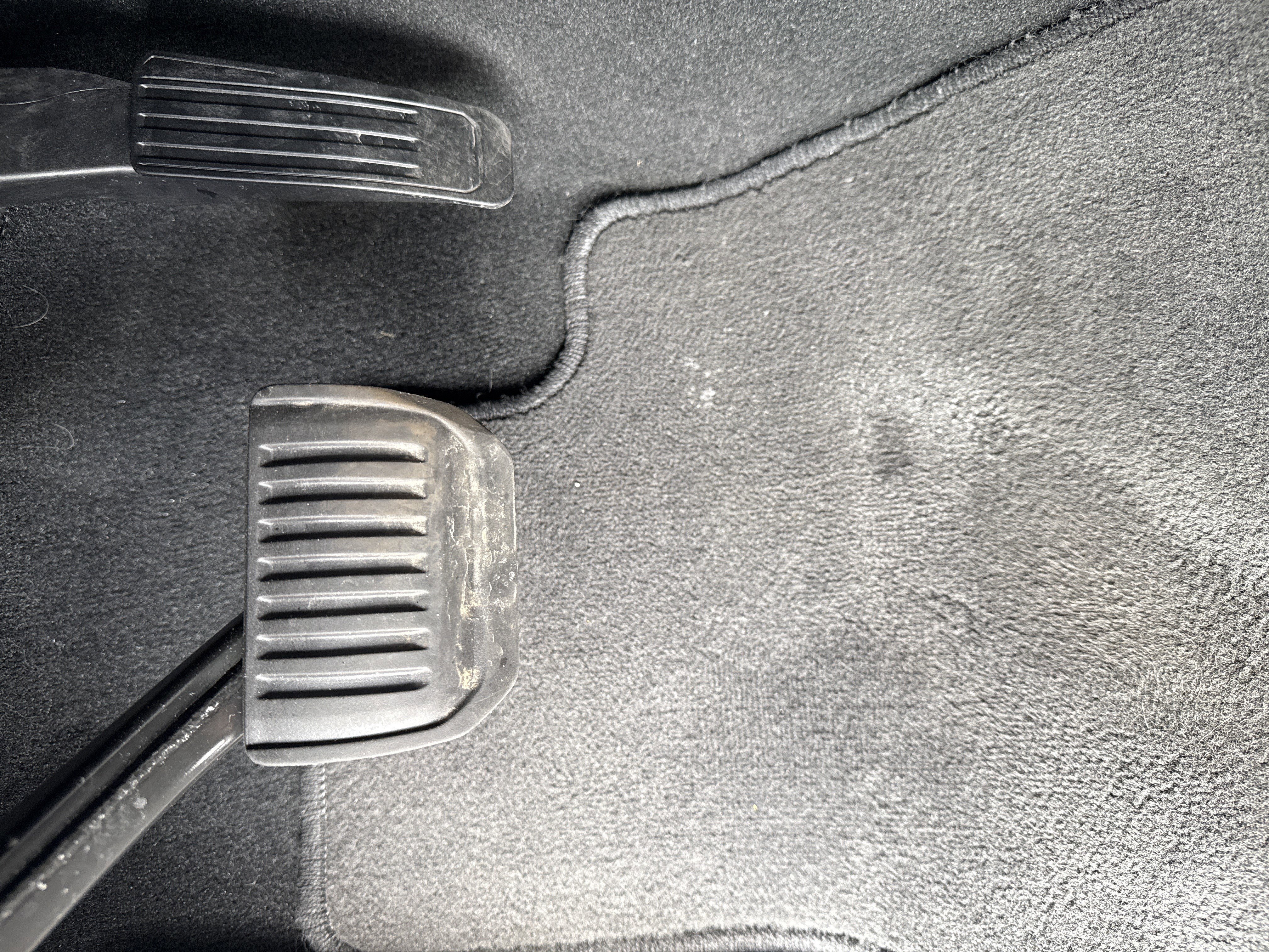 Used 2023 Jeep Grand Cherokee Laredo X w/ Luxury Tech Group I image 16