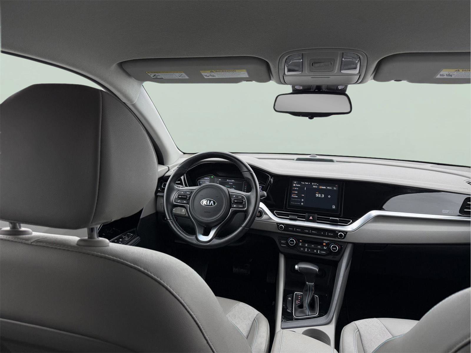 Used 2020 Kia Niro EX image 26