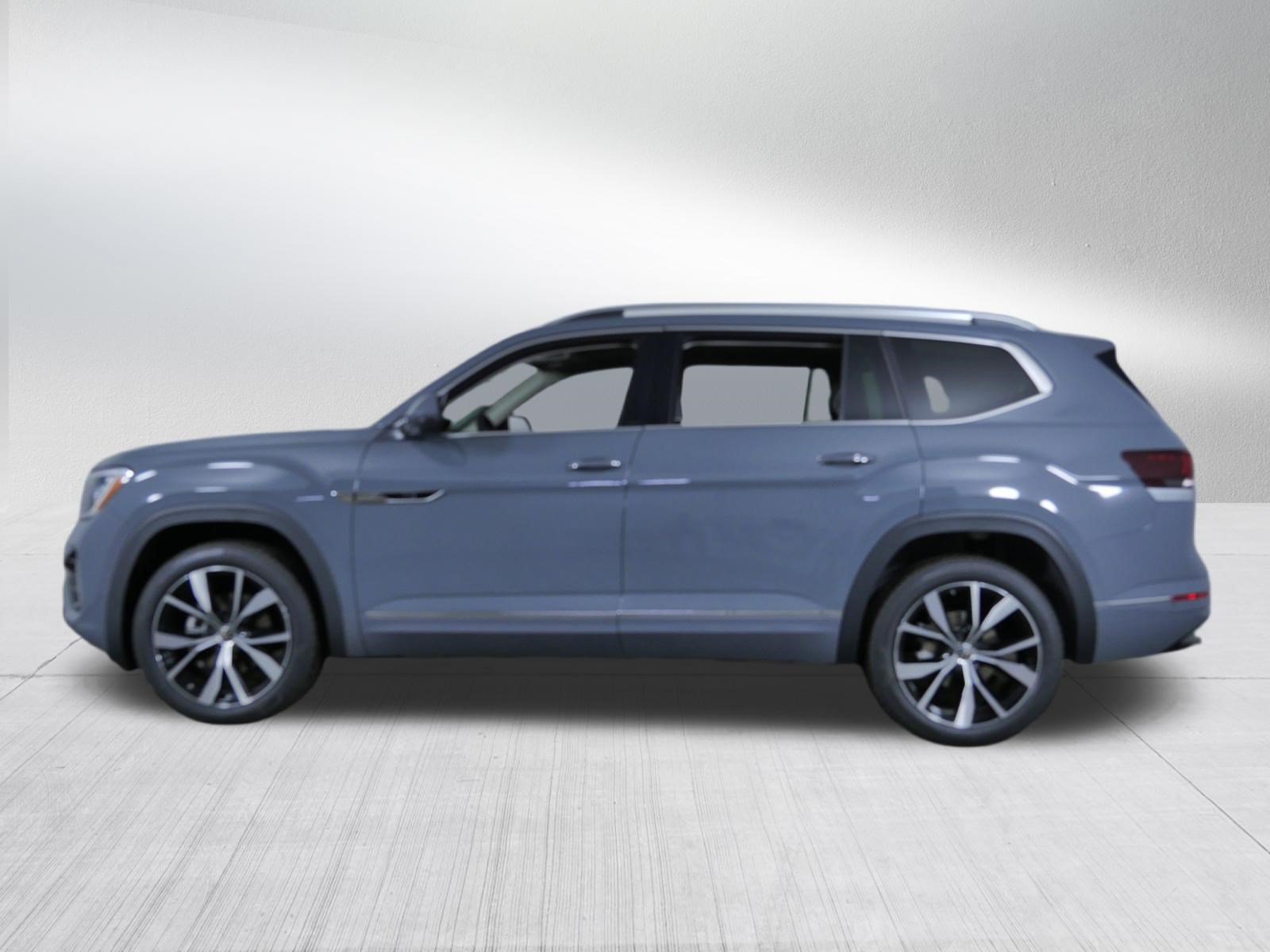 New 2026 Volkswagen Atlas SEL Premium R-Line AWD/4WD image 4