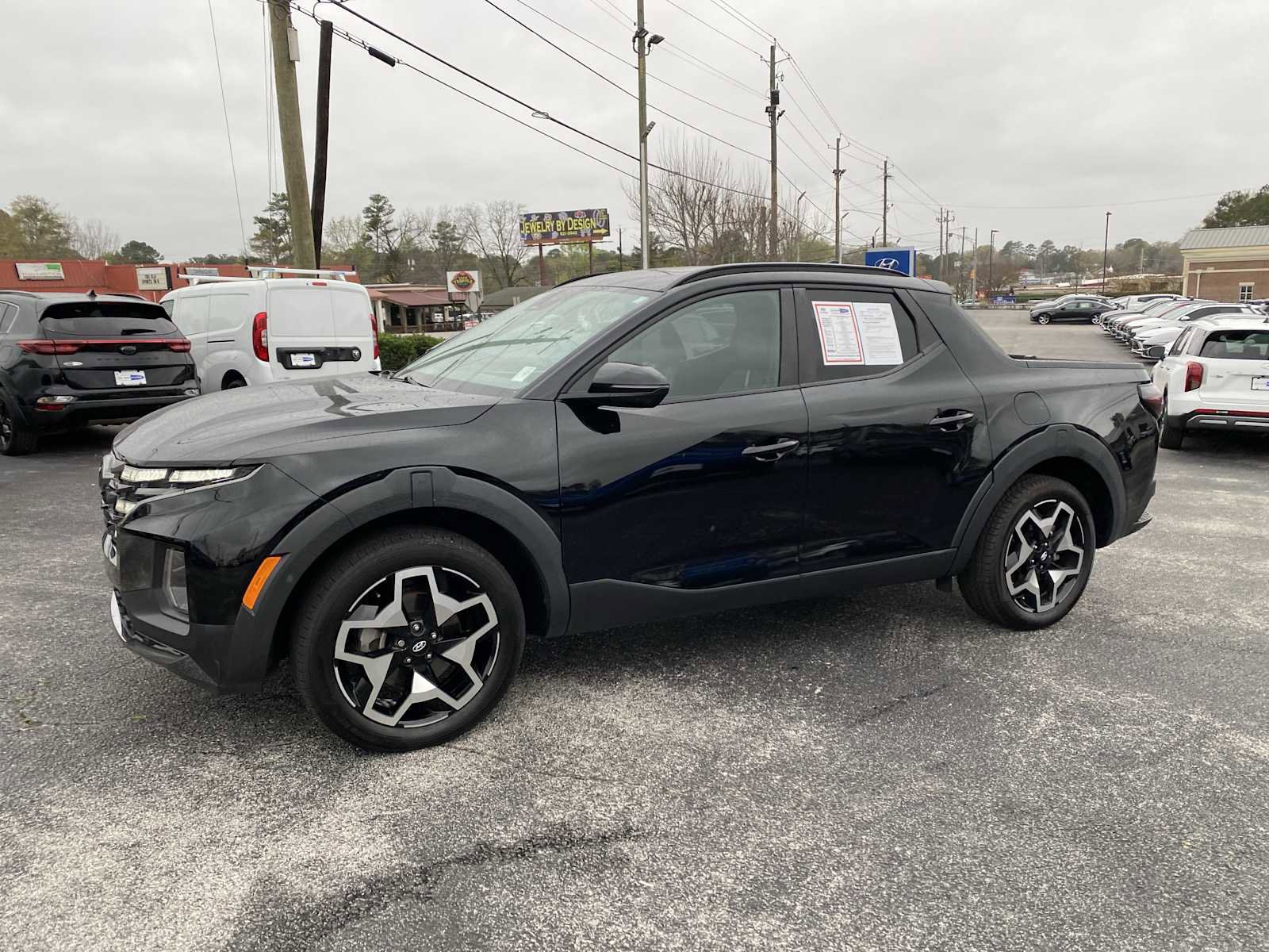 Certified 2023 Hyundai Santa Cruz Limited image 9