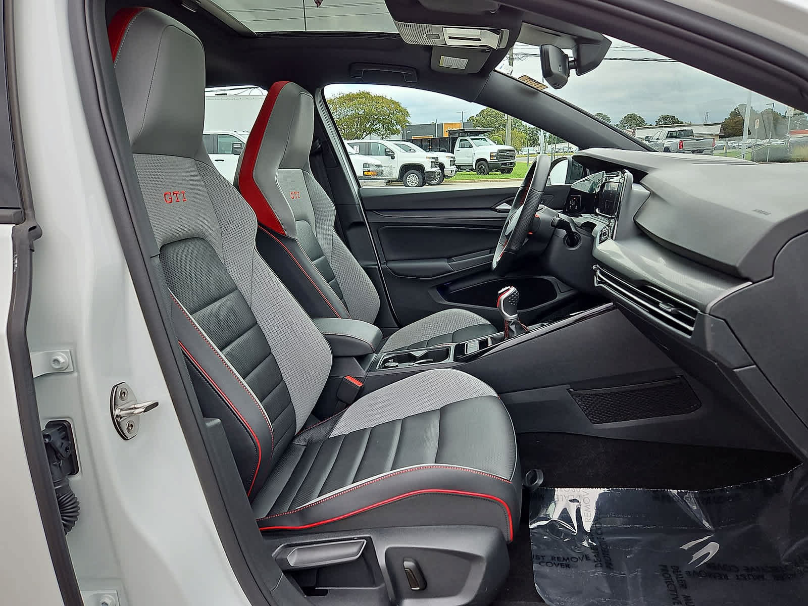 Used 2024 Volkswagen GTI Autobahn FWD image 34